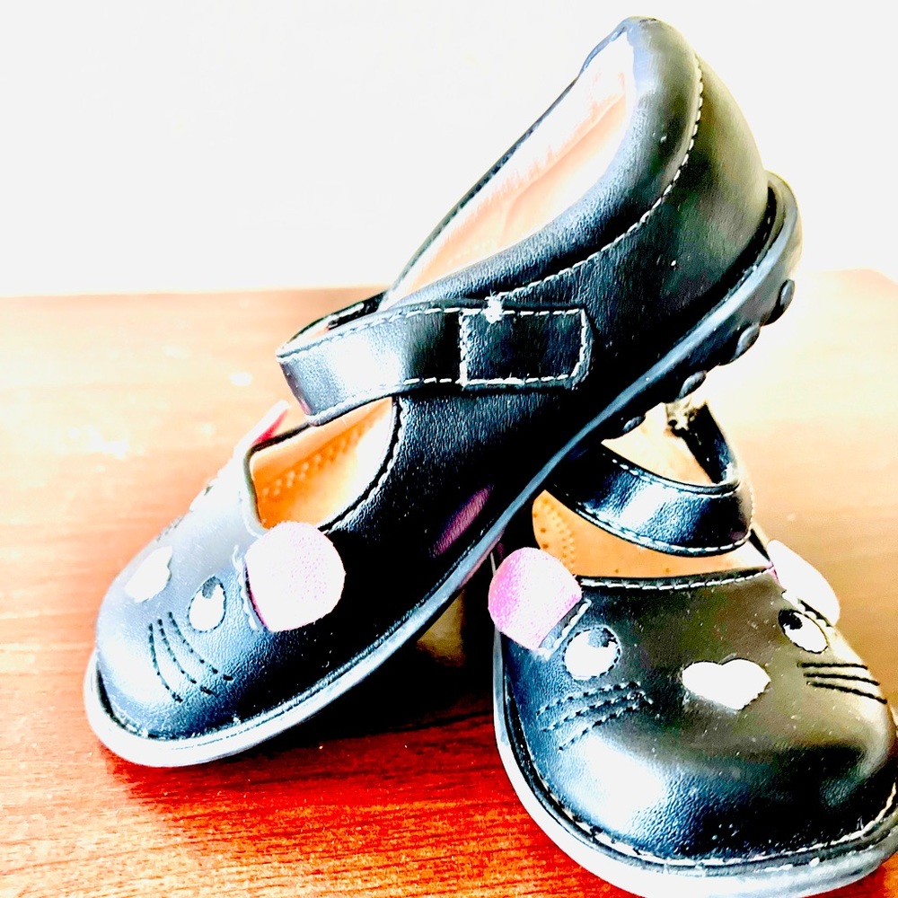 Okie Dokie toddler girl Mary Janes.  Like new